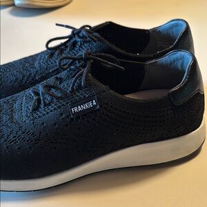 Black Athletic Shoes with Breathable Knit Upper